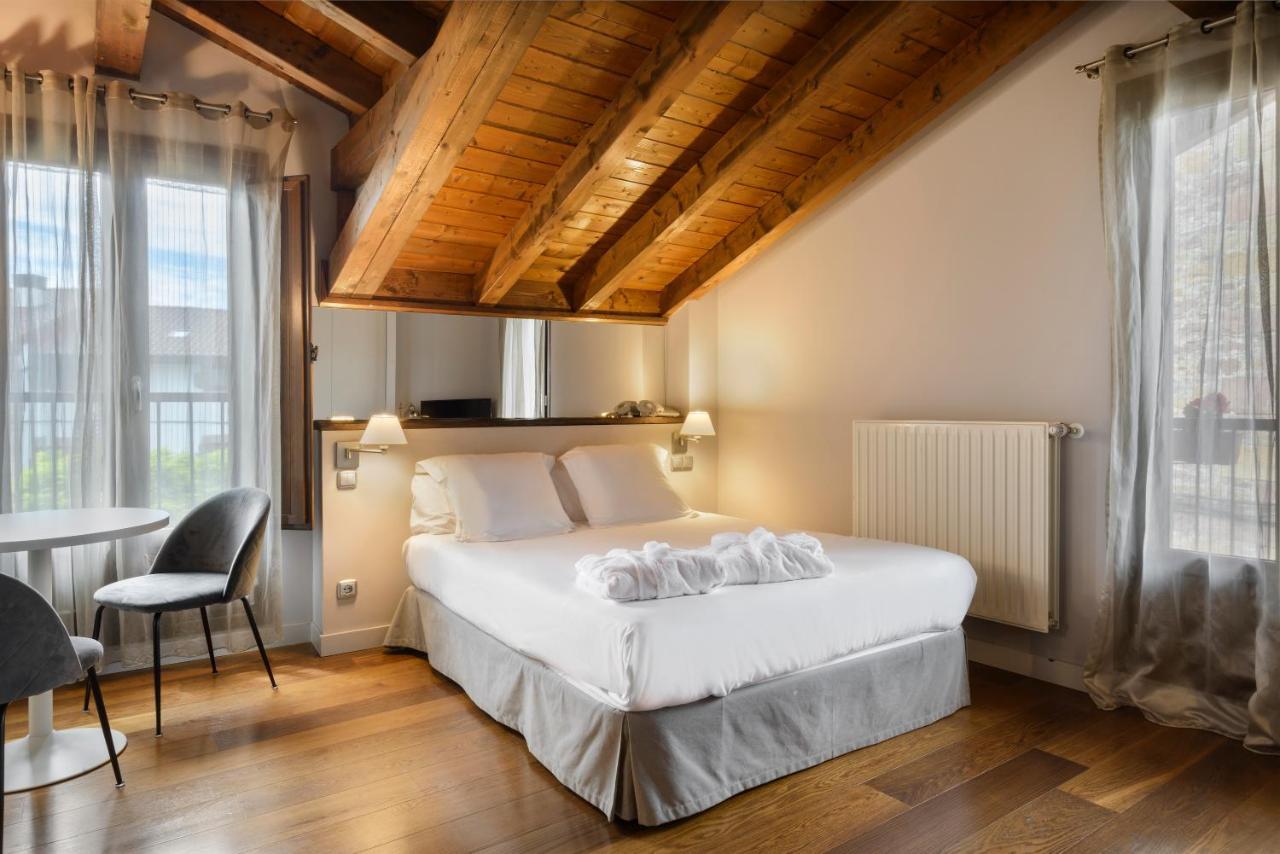 Hotel Rural Iribarnia Lantz Eksteriør bilde